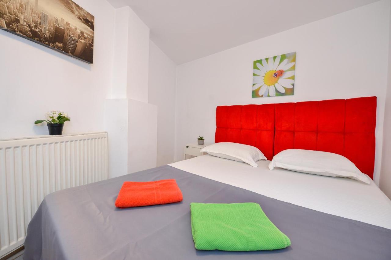 Unirii Square Old Town Apartments Bucureşti Ngoại thất bức ảnh