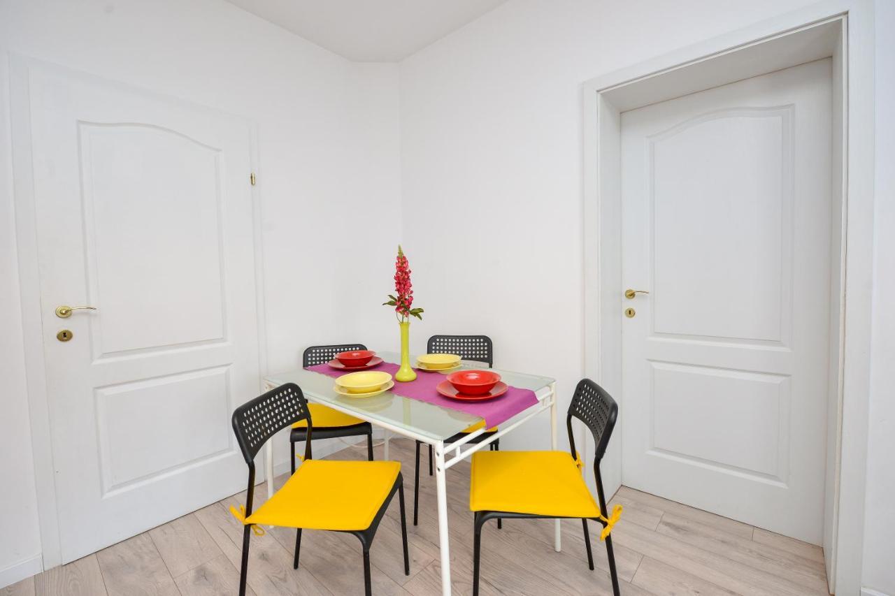Unirii Square Old Town Apartments Bucureşti Ngoại thất bức ảnh