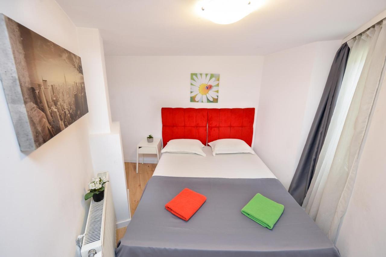 Unirii Square Old Town Apartments Bucureşti Ngoại thất bức ảnh